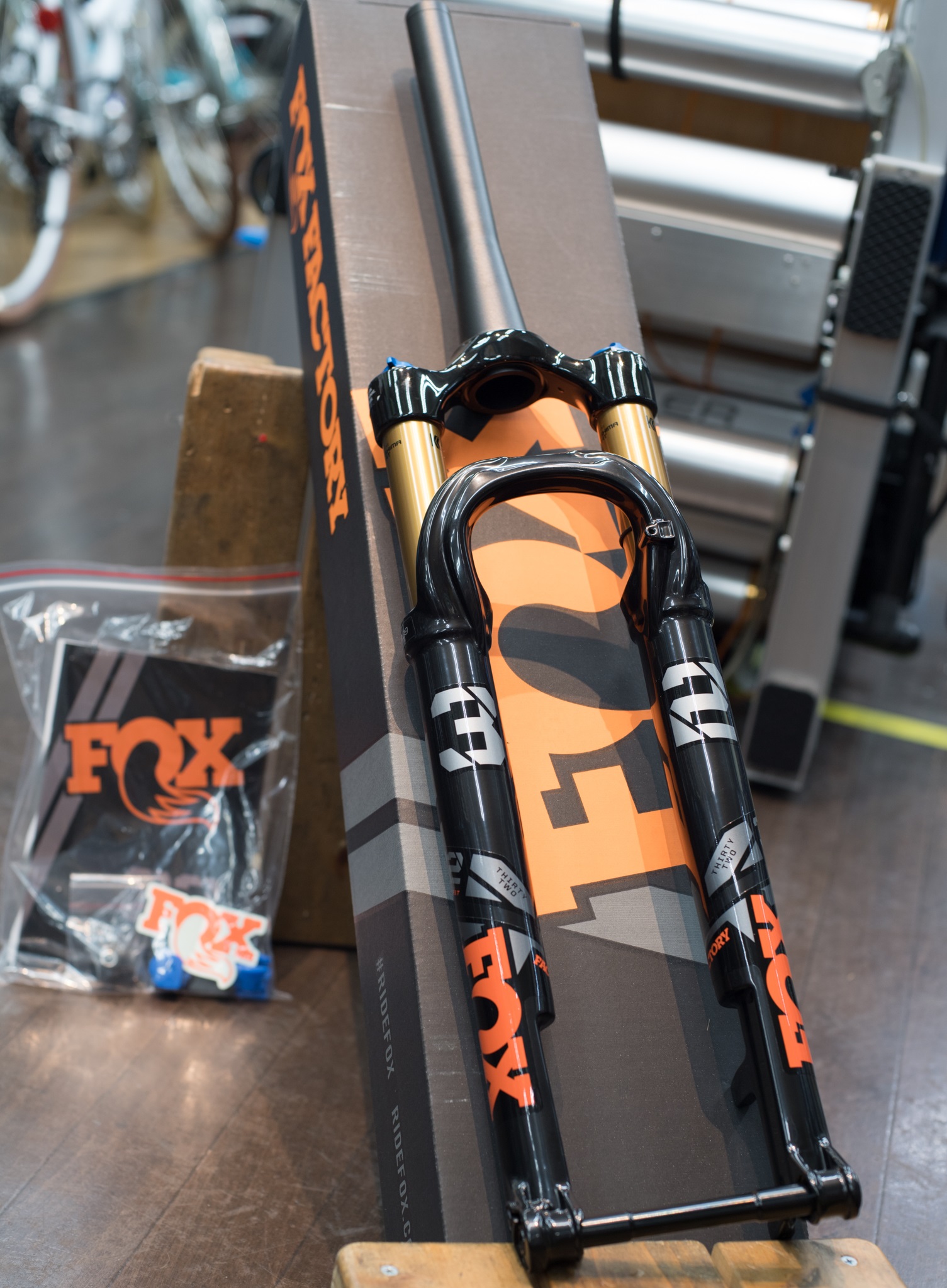 FOX RacingShox FLOAT Factory SC 29 100mm Fit4 Boost 1.5T BICYCLE PRO SHOP  なかやま