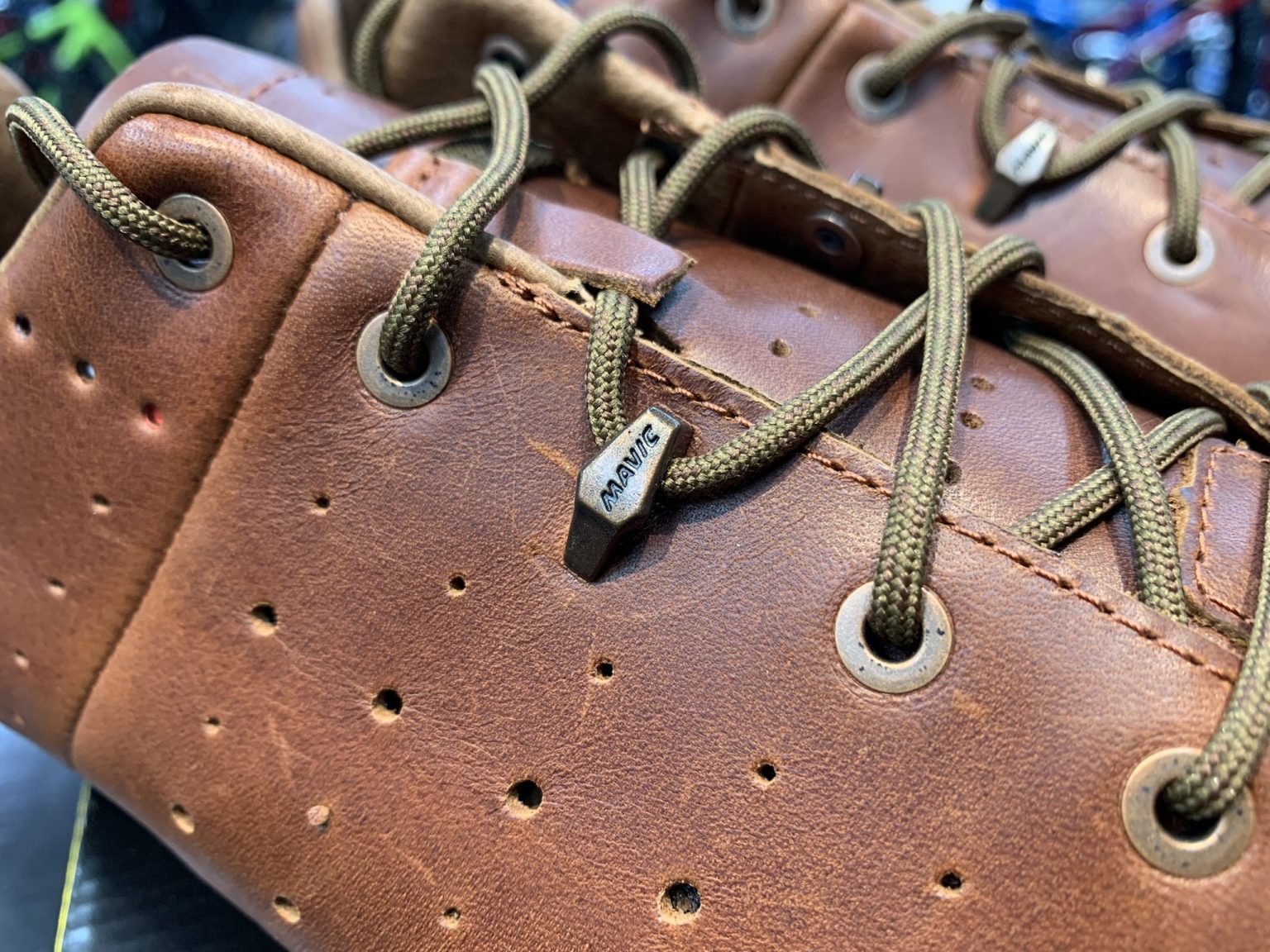 MAVIC Classic Leather Shoes 限定 26.0,26.5,27.0 BICYCLE PRO SHOP なかやま