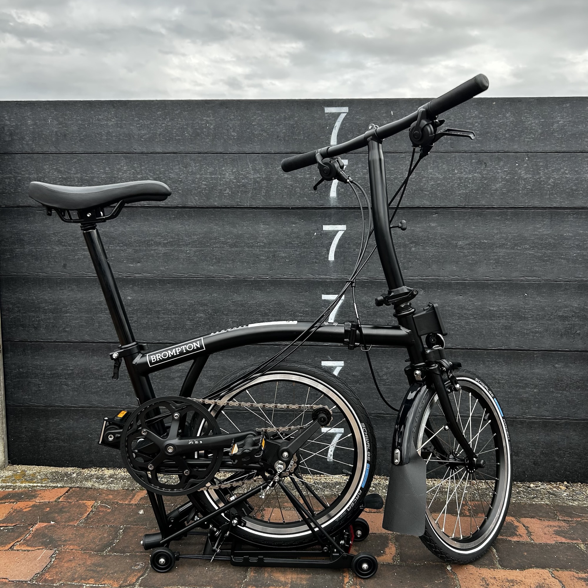 BROMPTON C-Line Matt Black S6R | BICYCLE PRO SHOP なかやま