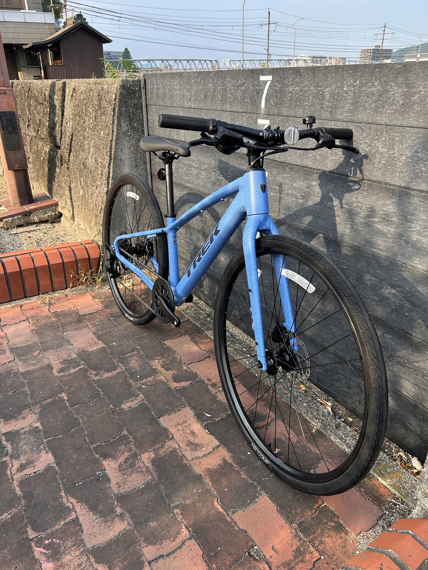 TREK FX2 カリフォルニアスカイブルー d25dfd6c9b05f5ae2f106cbcf9d485