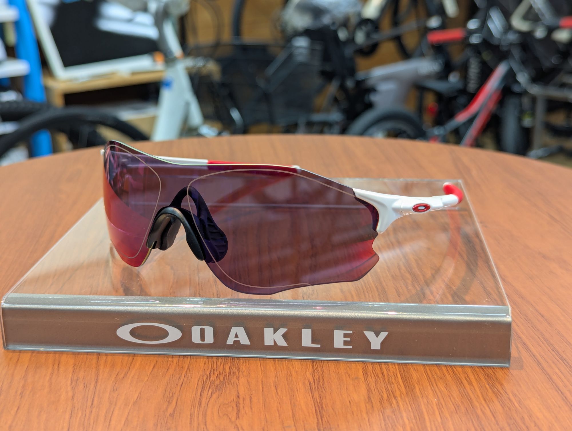 OAKLEY EVZERO Path PolishedWhite/PrizmRoad OO9313-0438 | BICYCLE 